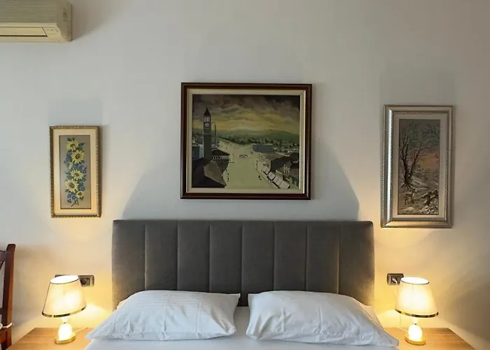 Accommodatie bij particulieren Air Albania Tirana