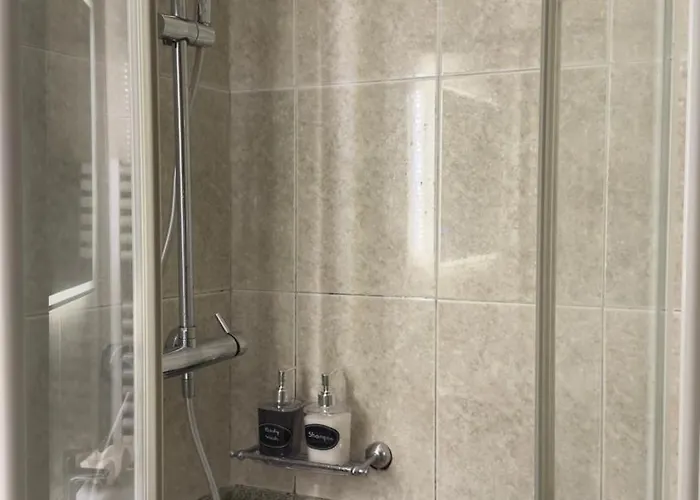 Accommodatie bij particulieren Air Albania Tirana